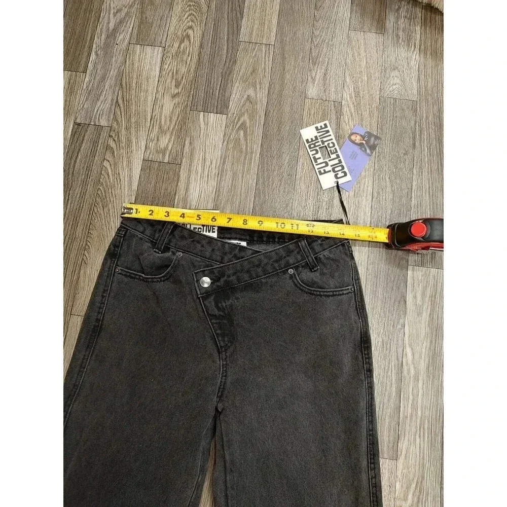 Future Collective Kahlana Brown Size 0 Jeans Black Overlap Waist Tapered Leg NWT - Picture 11 of 12